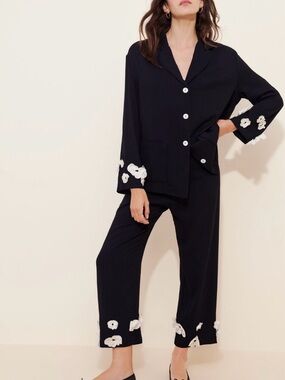 Black Floral-Appliqué Pajama Set - Women's Cozy Sleepwear